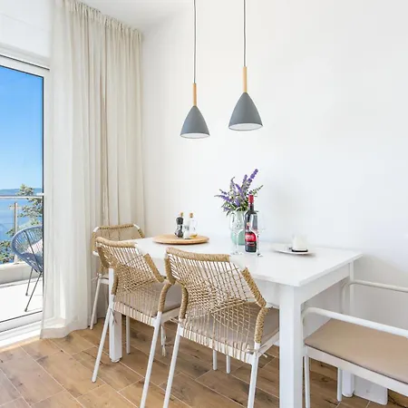 Apartamento By The Sea Pisak, Omis - 21568 *